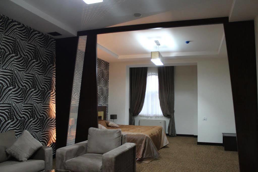 Qafqaz Park Hotel Баку Екстериор снимка